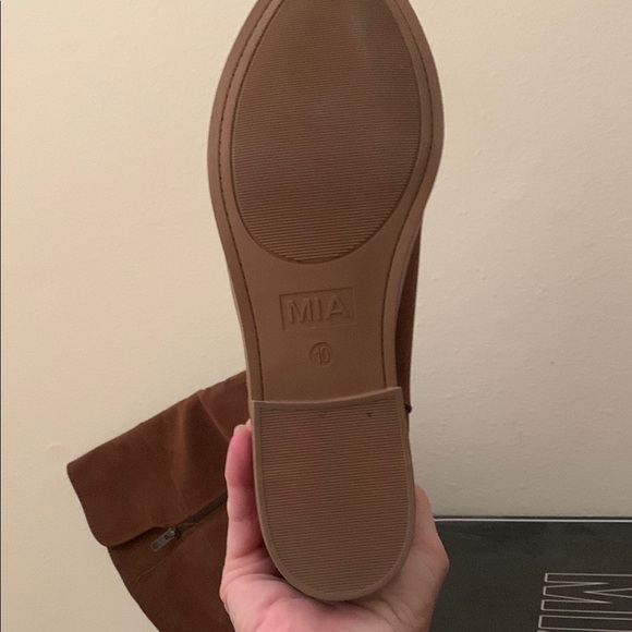 MIA Brown Over the Knee Boots Minimalist Style - Picture 3 of 5